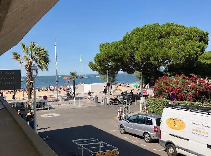 Le De La * ארסשון